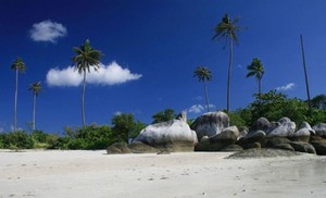Cantiknya Belitung, Bikin Tidak Mau Pulang!