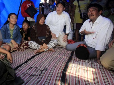 Wagub DKI Tinjau Pengungsi Banjir