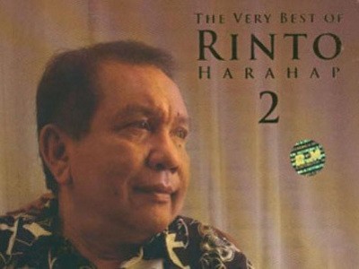 Biskuit Coklat dan Teri Medan Kesukaan Rinto Harahap