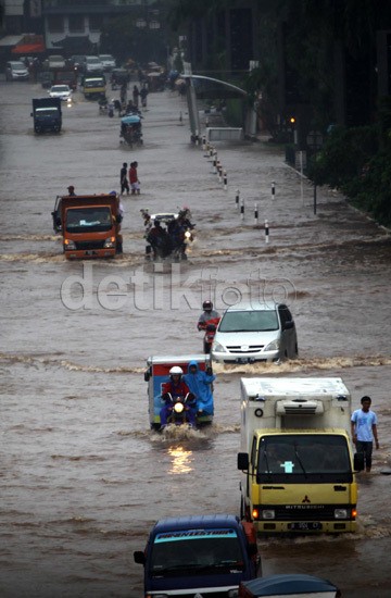 Banjir Kepung Jakarta, Menko Sofyan: Pasti Ada Kerugian Ekonomi