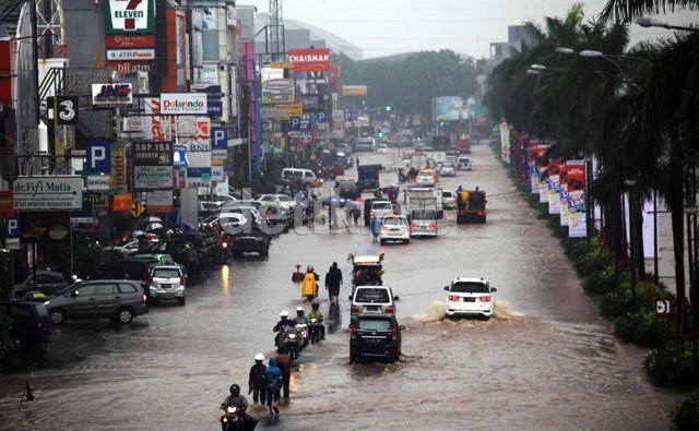 Glodok Hingga Kelapa Gading Banjir, Kerugian Rp 1,5 Triliun/Hari