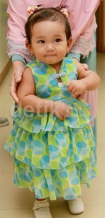 Anak Ayu Ting Ting Cute Pakai Dress Polkadot