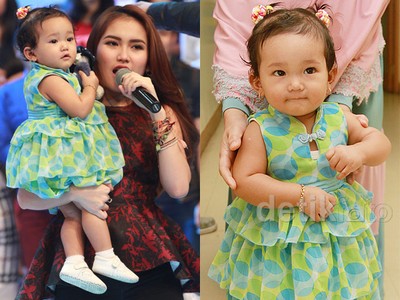 Anak Ayu Ting Ting Cute Pakai Dress Polkadot
