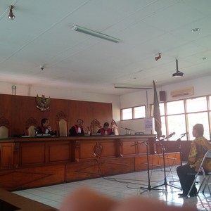 Gubernur Riau Nonaktif Annas Maamun Didakwa Tiga Kasus Suap Rp 5,5 M