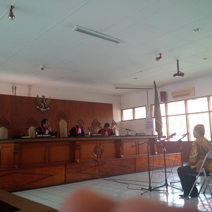 Gubernur Riau Nonaktif Annas Maamun Didakwa Tiga Kasus Suap Rp 5,5 M