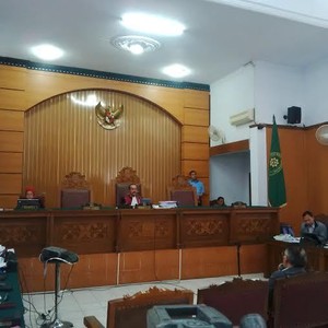 Jadi Ahli di Praperadilan, Prof Romli Jelaskan Soal Jumlah Pimpinan KPK