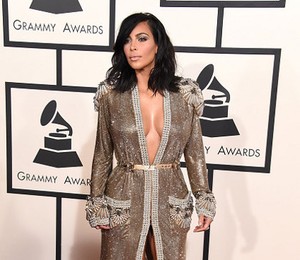 Datang ke Grammy Awards, Gaun Kim Kardashian Sempat Sobek