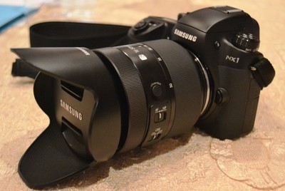 Mirrorless Premium Samsung NX1