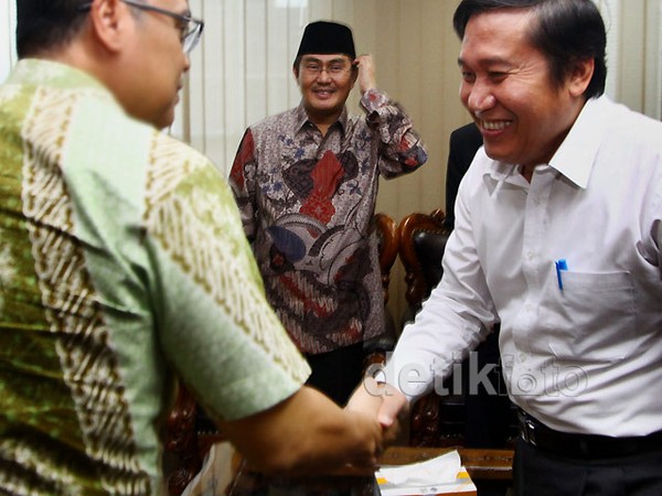 Tim 9 Datangi Komisi Yudisial