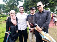 Agus Wisman (dua dari kanan) juga hadir.