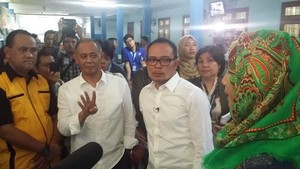 Menteri Hanif: Kini, TKI Urus KTLN Cukup di KBRI