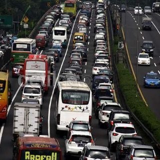 Usai Bertemu Jokowi, Bos JICA Bicara MRT dan Macet Parah Jakarta