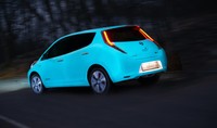 Selama ini memang, cat yang berpendar sudah sering dijual di pasaran, namun cat glow in the dark punya Nissan lebih unik karena menggunakan formula rahasia yang seluruhnya terbuat dari senyawa organik. Pool/dok Nissan.
