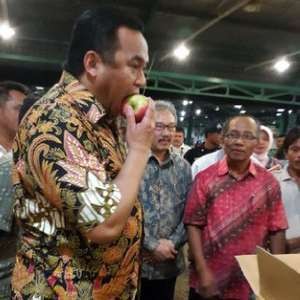 Mendag Gobel: Buah Naga, Saya Pikir Impor Ternyata Lokal