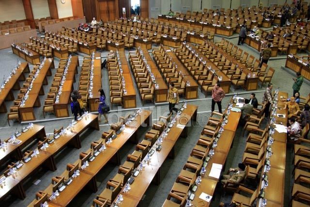 Molor 10 Jam, Rapat Paripurna APBN Pertama Jokowi Akhirnya Dimulai