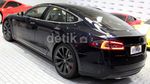 Mobil Listrik Tesla Meluncur di Jakarta