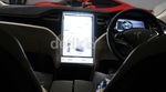 Mobil Listrik Tesla Meluncur di Jakarta