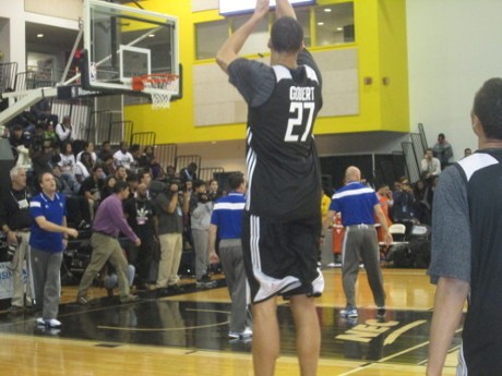 Mengintip Latihan Tim Rising Star NBA 2015