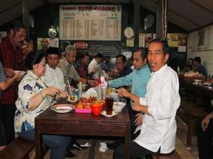 Cerita di Balik Makan Bareng Mega-Jokowi dan Petinggi KIH di Soto Gading