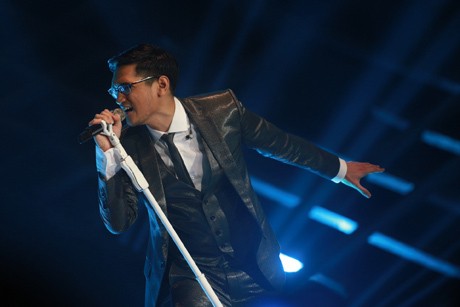 Ihiy! Afgan Buka Konser Sambil Ajak Goyang