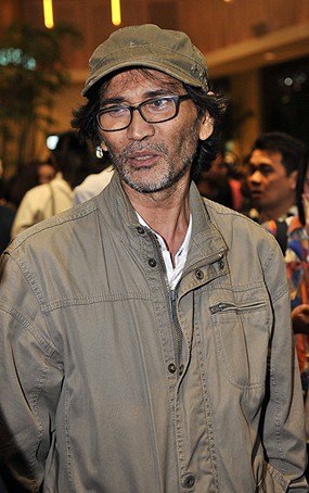Alex Komang: Seperti Kain Tipis yang Jatuh ke Tanah Alex Komang: Seperti Kain Tipis yang Jatuh ke Tanah
