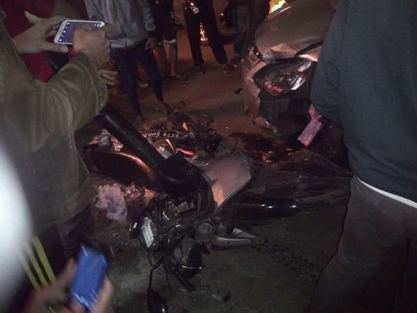 Lawan Arah, Motor Tabrakan dengan Avanza di Dekat Lebak Bulus