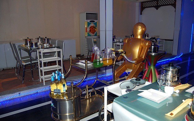 Resto Masa Depan akan Dilengkapi Meja Virtual dan Robot Pelayan