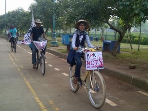 Dukung KPK, Rombongan Onthelis dari Jember Akan Bergerak ke Istana