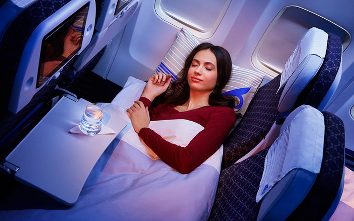 Mantap! Maskapai Ini Punya Kelas Ekonomi yang Bisa Rebahan