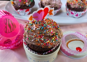 Video Resep: Chocolate Love Cupcake