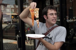 Desain Kotak Pizza dari Seluruh Dunia Ditampilkan dalam The Art of Pizza Box (2)