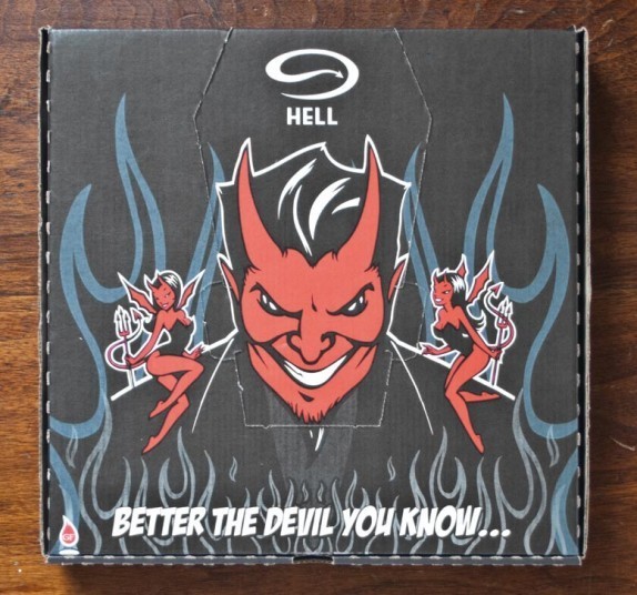 Desain Kotak Pizza dari Seluruh Dunia Ditampilkan dalam The Art of Pizza Box (2)