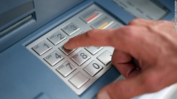 100 Bank Diserang Hacker, Rp 12 Triliun Raib