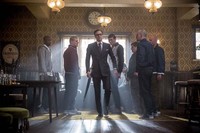 Tak seperti M16, Mossad dan CIA, Kingsman adalah organisasi intelejen swasta yang tak memiliki keterikatan dengan pemerintah atau kepentingan politik suatu negara. (Dok 20th Century Fox)     