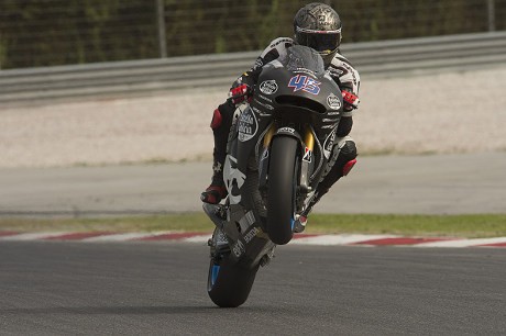 Redding Usung Misi Kalahkan Crutchlow