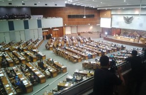 Anggota DPR Dilarang Bawa Senjata Api di Manapun Berada