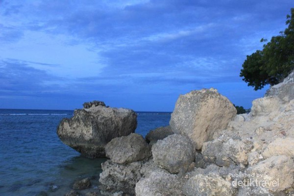 Menghabiskan Senja Di Pantai Lhok Me Aceh Besar