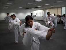 Charlies Angels India Siap Berantas Penjahat Seks di Jalanan