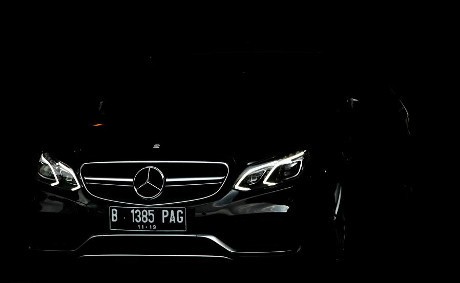Di Balik Setir Mercy E63 AMG S Serasa Naik Jet Coaster