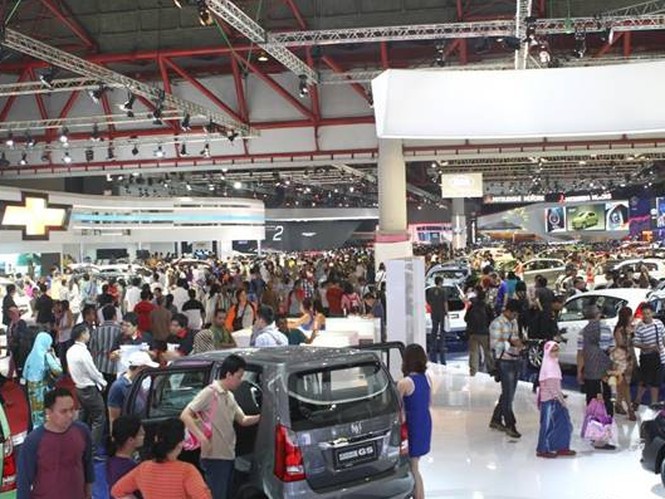 Caterham, Bugatti Veyron, Skoda Siap Datang ke Jakarta