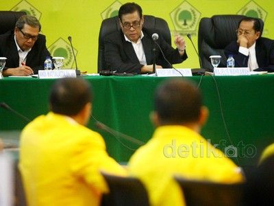 Ical Kembali Absen di Sidang Mahkamah Partai