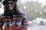 Rio Dewanto Gondrong dan Bergigi Emas