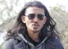 Rio Dewanto Gondrong dan Bergigi Emas Rio Dewanto Gondrong dan Bergigi Emas
