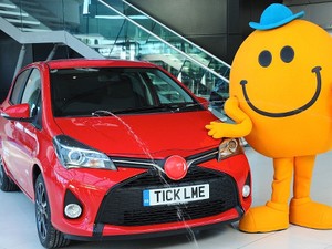 Lucu, Toyota Yaris Ini Bisa Cekikikan kalau Dikelitikin