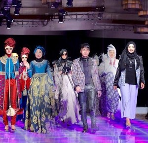 Kisah Zaskia, Barli dan Dian Pelangi Bisa Pamer Karya di New York