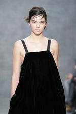 Aksi Kendall Jenner di New York Fashion Week