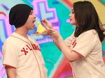 Foto Pernikahan Uut Permatasari, Wajah Tanpa Make-up Tina Toon