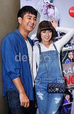Pose Cinta Chika Jessica dan Dwi Andhika