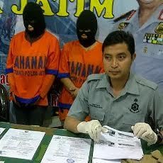 Ratusan Rokok Berpita Cukai Bekas Diamankan