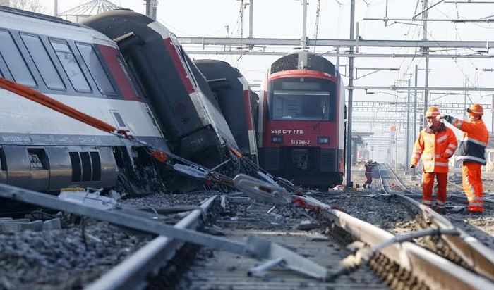 Korban Luka Tabrakan Kereta di Swiss jadi 5 Orang